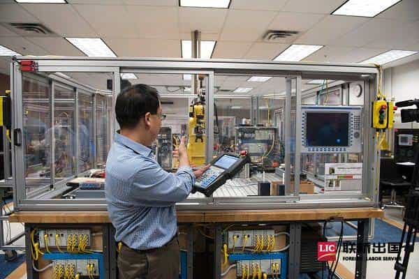 2-1Z92414005a56.jpg 2-1Z92414005a56.jpg